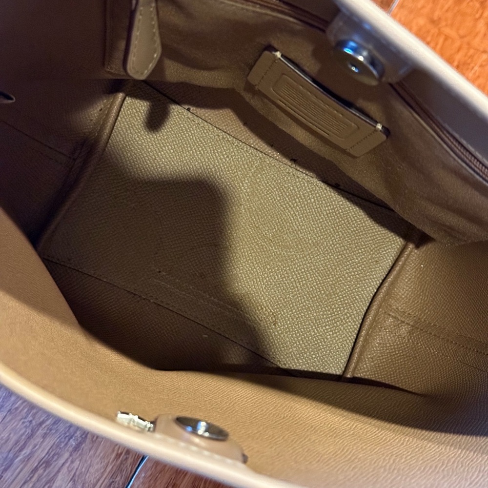 Coach mini bucket taupe cream silver logo coated canvas 2 strap options like new - Picture 5 of 6